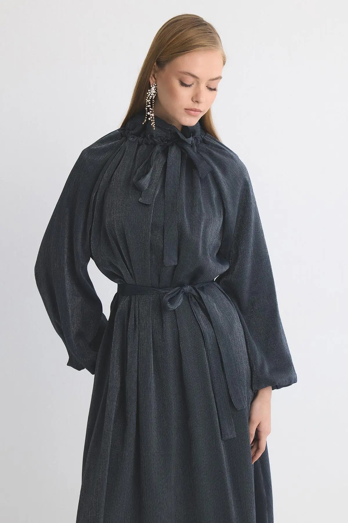 Robe à paillettes ample et modeste