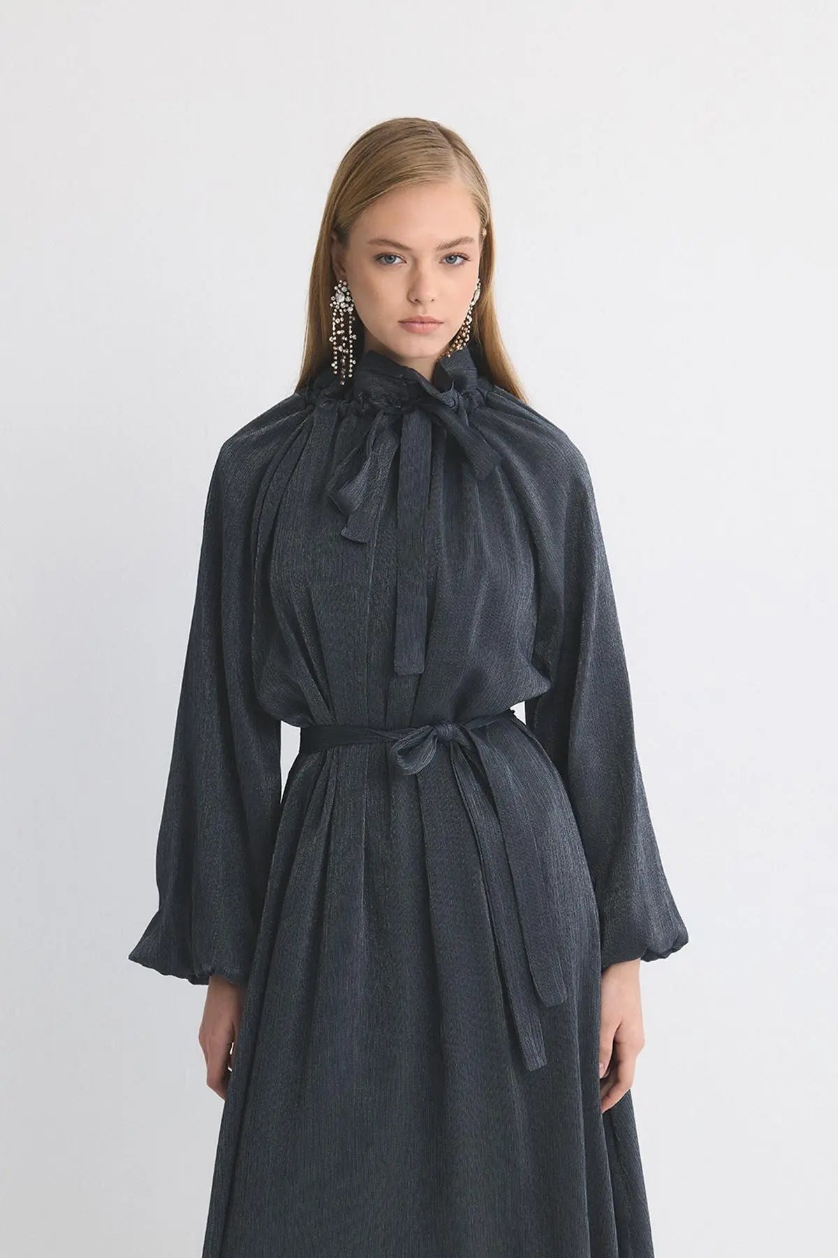 Robe à paillettes ample et modeste