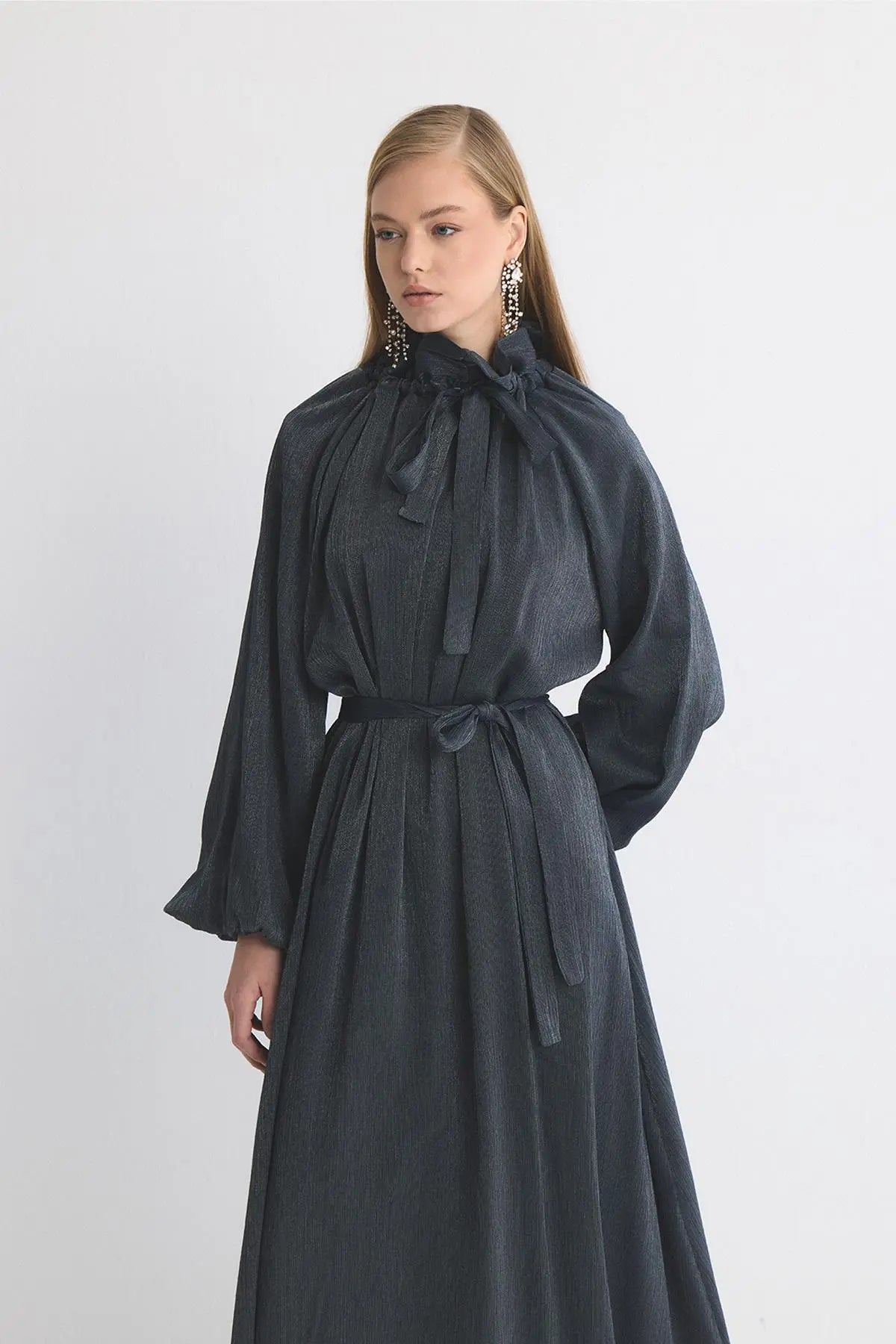 Robe à paillettes ample et modeste