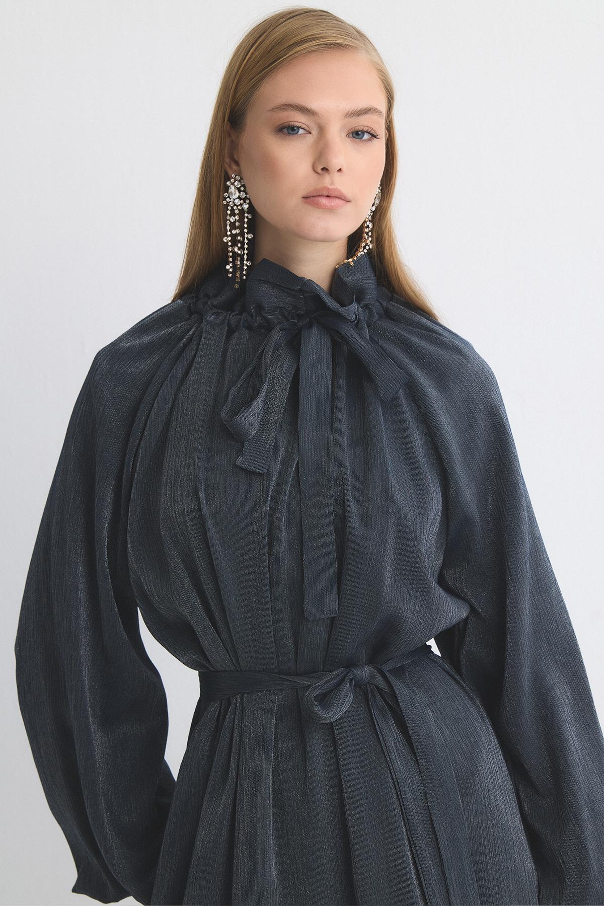 Robe à paillettes ample et modeste