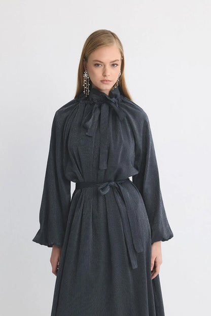 Robe à paillettes ample et modeste